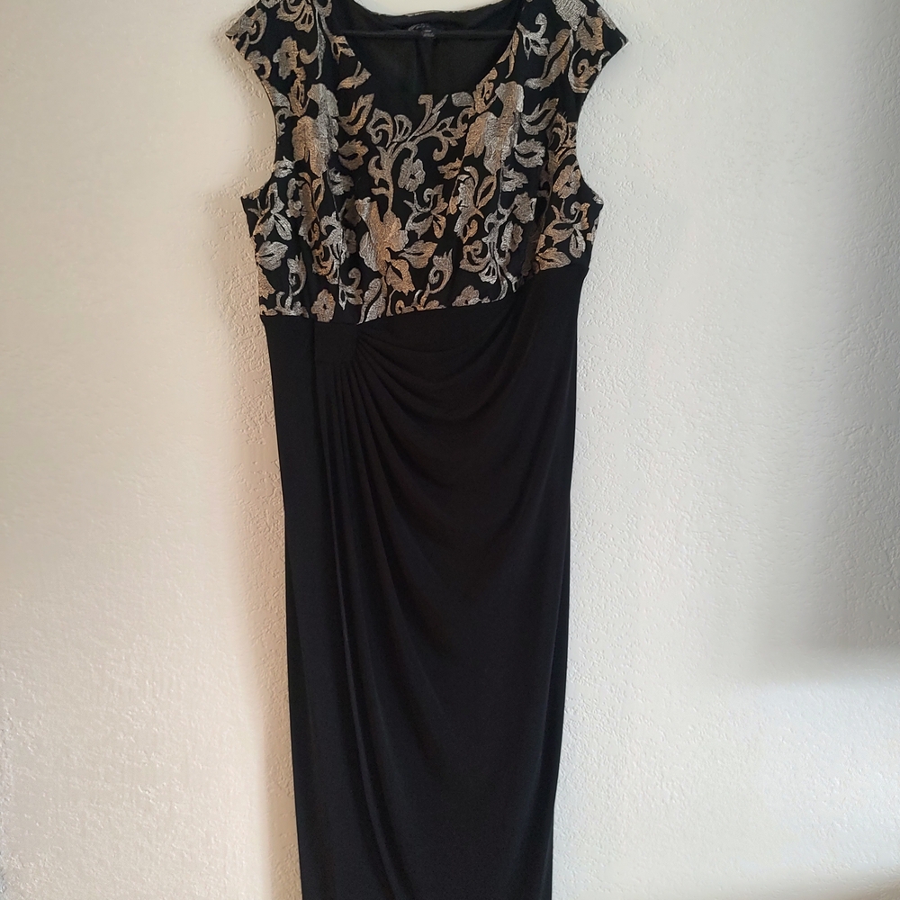 Connected Apparel Black and Gold Maxi Dress